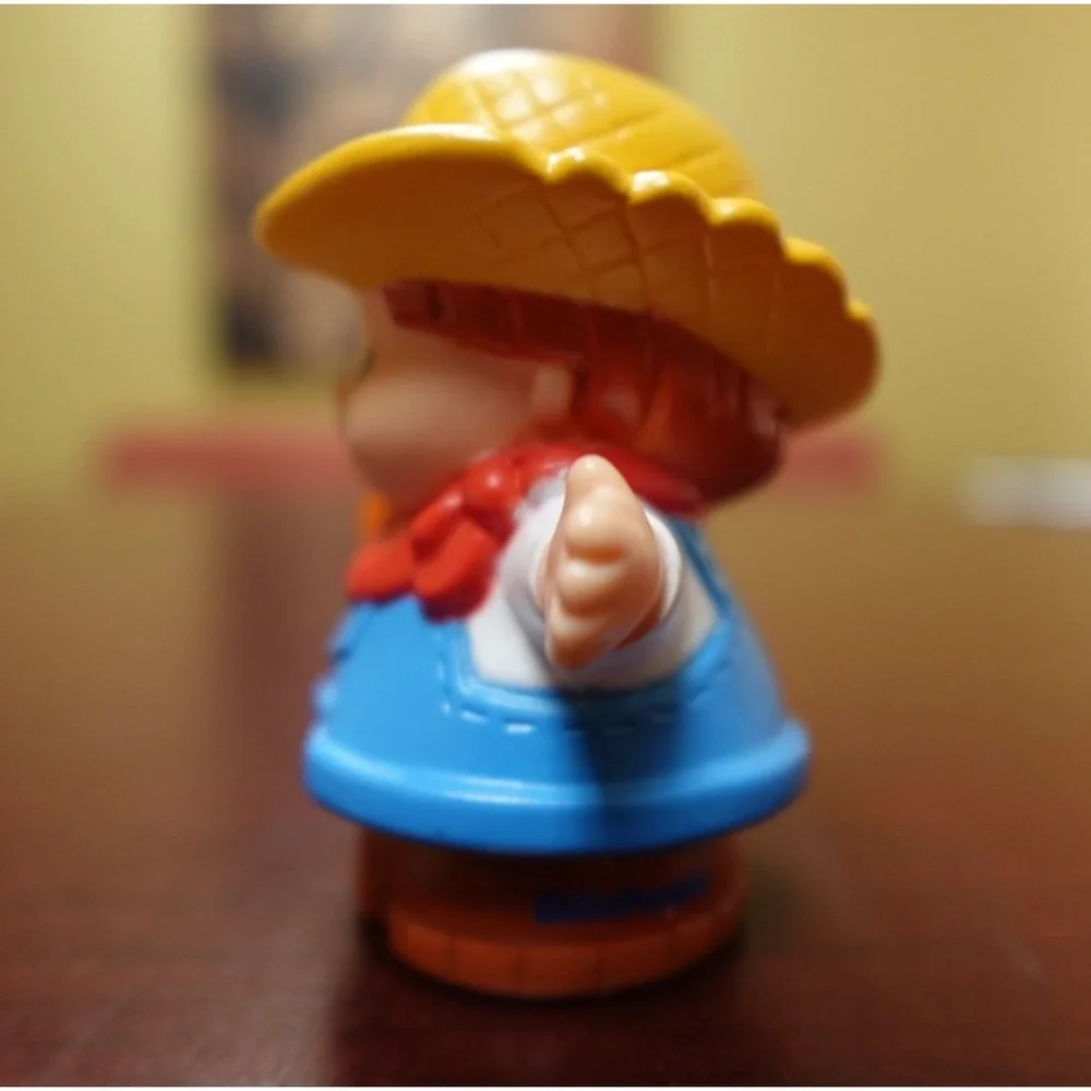 Fisher-Price Little‎ People Farmer Figure Yellow Hat Blue Overalls 2007 Mattel
